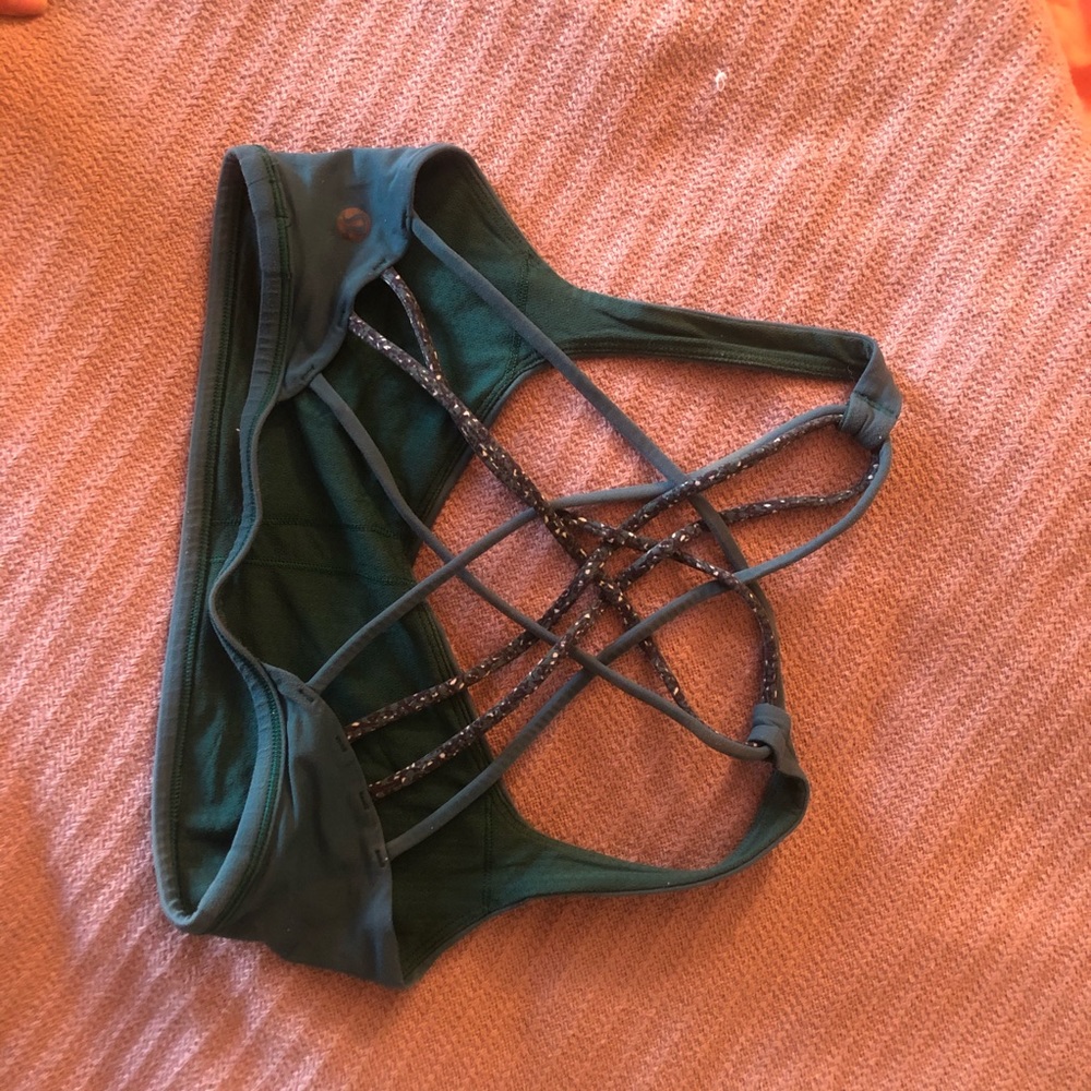 Lululemon free to be wild sports bra